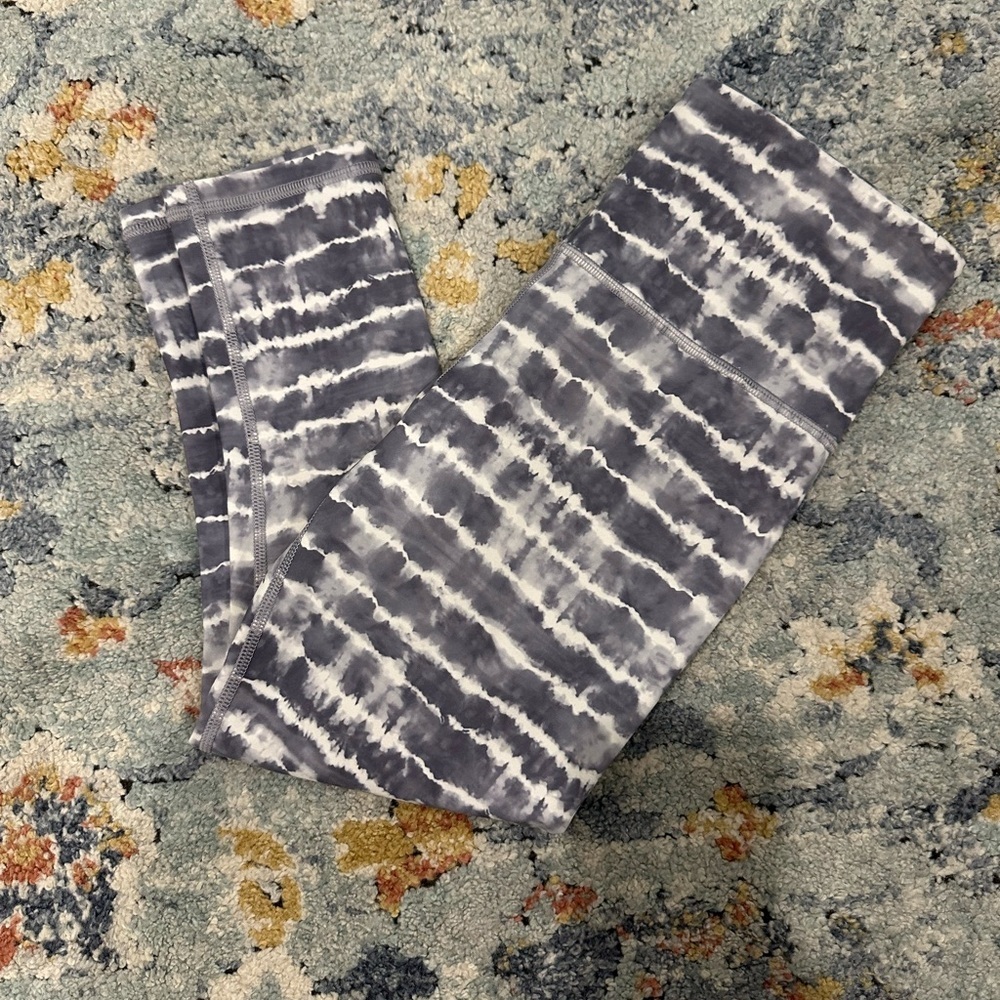 Athleta Gray and White Tie-Dye Leggings Size XSP